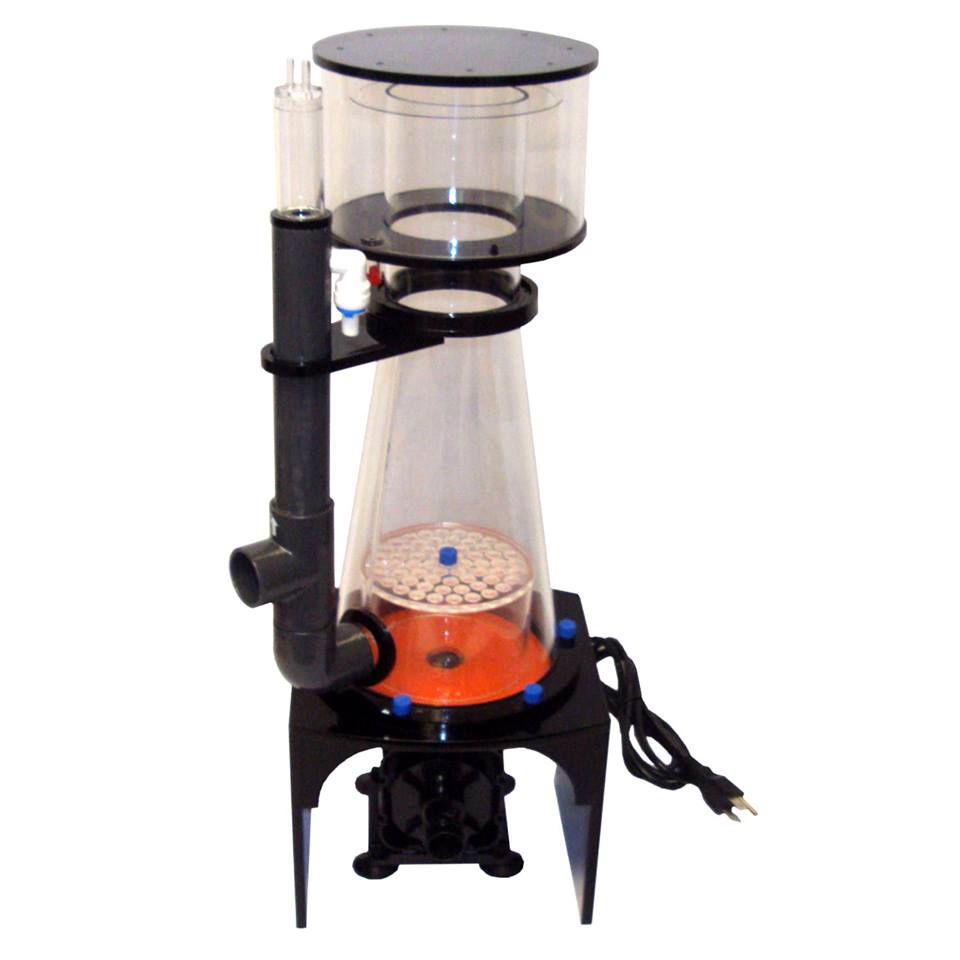 Aqua Euro Cone 200 Gallon Skimmer with bubble plate and pin wheel pump.  Space saving in design -...